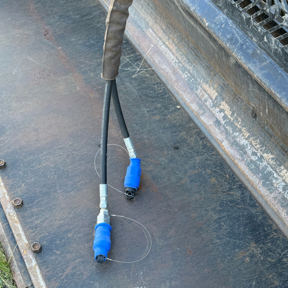 
                  
                    3/4" Hydraulic Coupling Cover & Plug - 2 Pack
                  
                